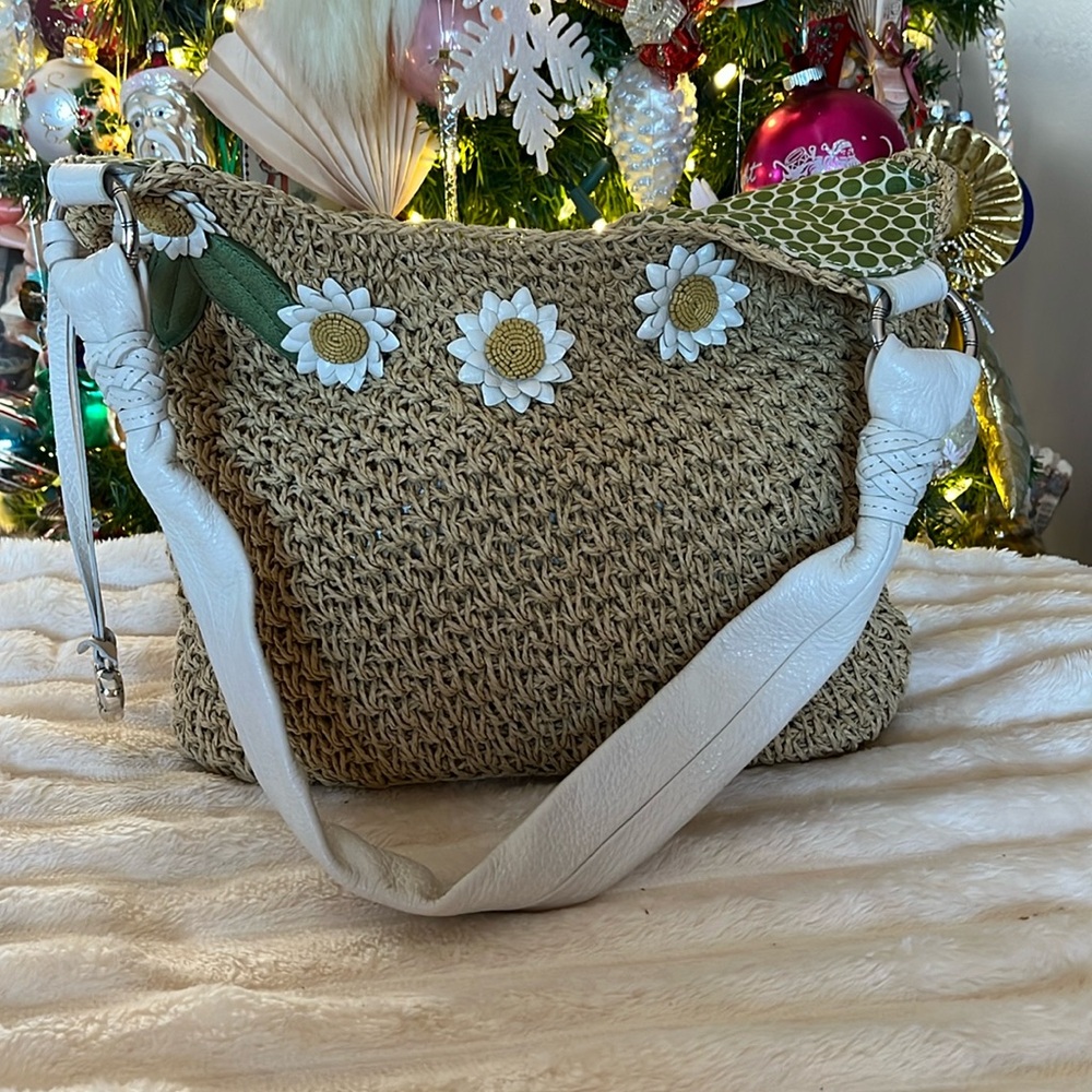 Brighton Daisy May straw shoulder bag Like new conditionn